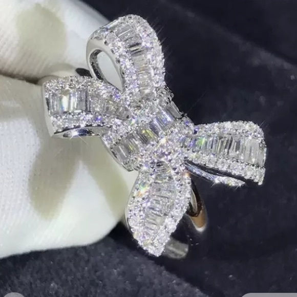 THIS ABSOLUTELY STUNNING PAVE CRYSTALS RING WILL TURN HEADS WHEREVER YOU WEAR IT - Picture 6 of 8